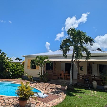 Charmante Villa Creole Climatisee, Jardin Tropical Et Piscine Prives Lamentin Exteriér fotografie