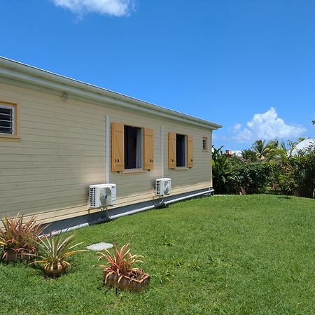 Charmante Villa Creole Climatisee, Jardin Tropical Et Piscine Prives Lamentin Exteriér fotografie
