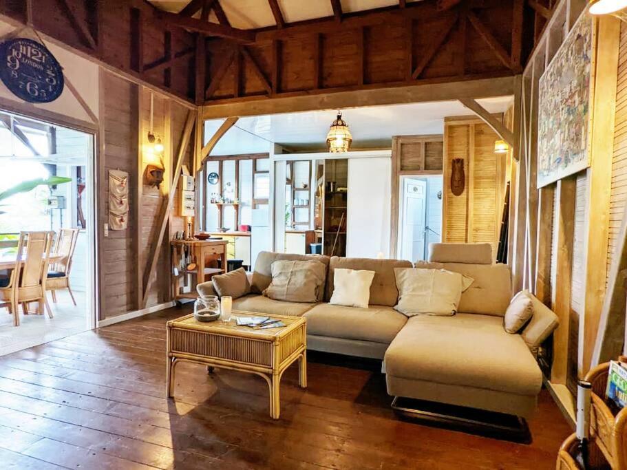 Charmante Villa Creole Climatisee, Jardin Tropical Et Piscine Prives Lamentin Exteriér fotografie
